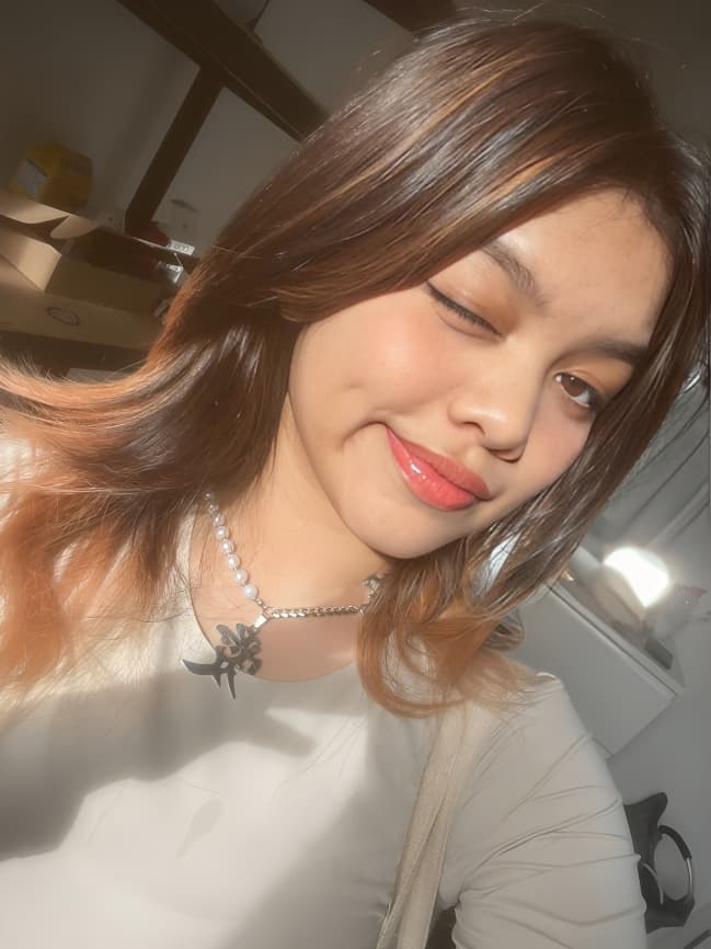 Featured image for Horny Chubby Girlfriend Showing Her Juicy Melons And Rubbing Her Pussy Fully Nude Leaked Clips