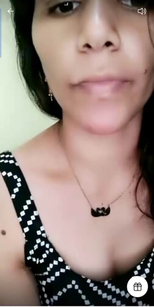 Featured image for Horny Desi Sexy South Babe Telugu Bhabhi Showing Her Pussy and Asshole Show Fully Nude With face On Tango Live