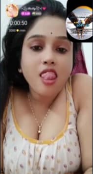 Image of Horny Chamet MILF Dolly Nude Masturbating and Spreading Her Asshole ~ with Face