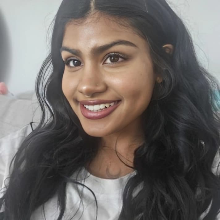 Featured image for Horny Chubby Nri Babe Katara Showing Her Juicy Huge Boobs And Rubbing Tight Pussy Hard