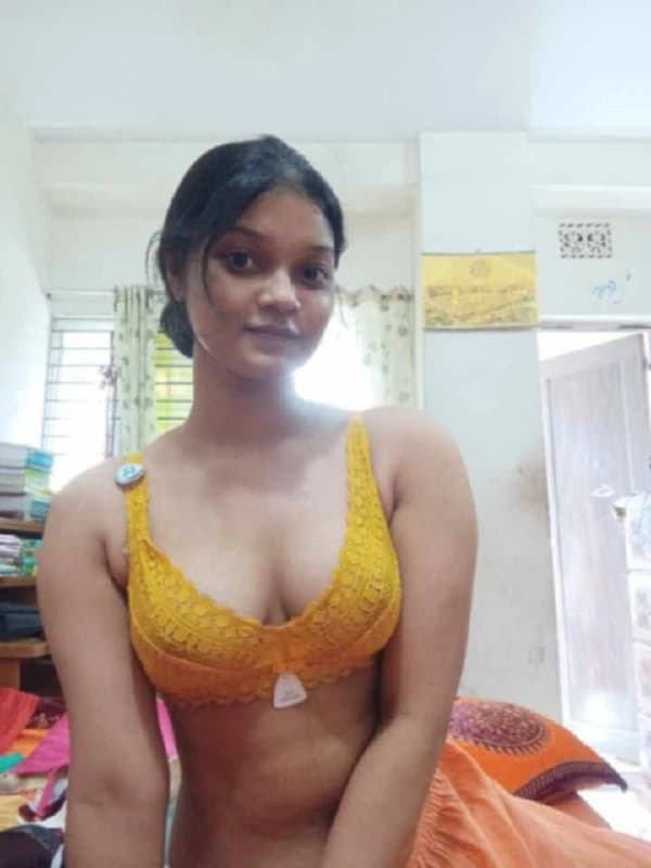 Image of Horny Sexy Delhi Girl Showing Her Juicy Melons And Private Leaked Photos And Clips Viral Exclusive
