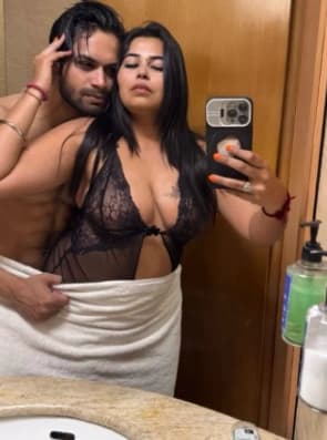 Image of Webseries Actress Preeti Puneet Full Nude with Boyfriend ~ 4K