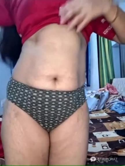 Image of Hot Indian Bhabhi Garima_G Sucking Cock, Getting Fucked in Different Positions & Squirting on StripChat Show ~ with Face